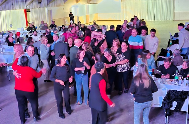 00 club newbery aniv 07