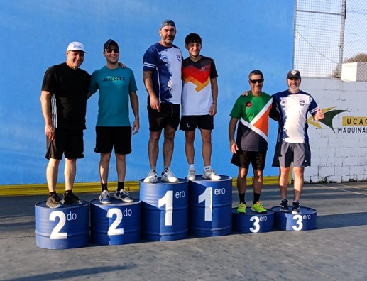 00 fronton03