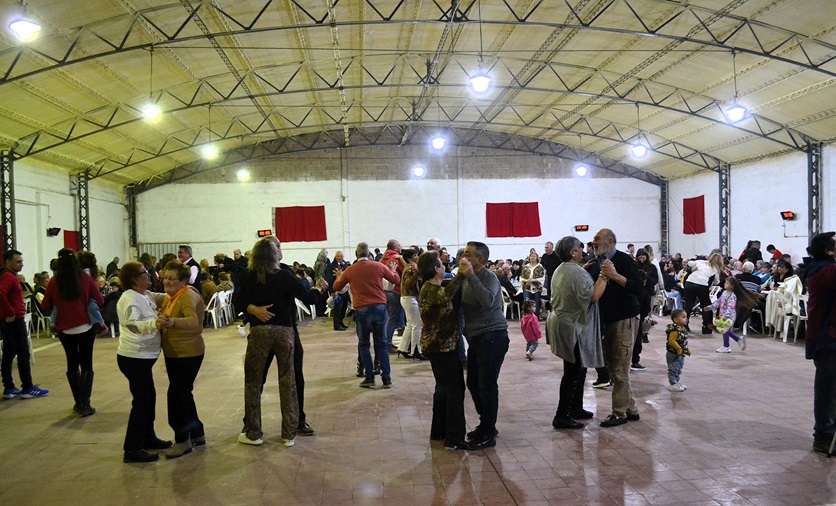 LA RANCHE BAILE ANTES CENA